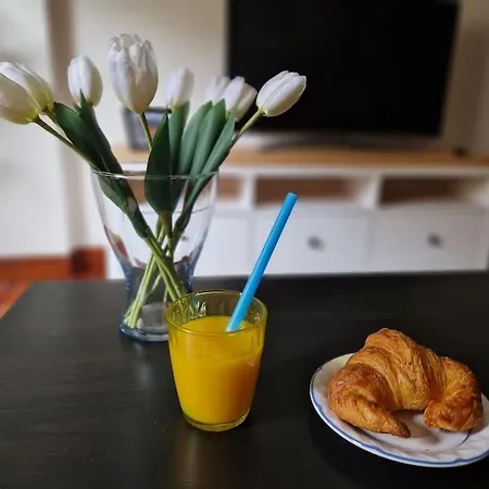 Nuevo, Luminoso Y Centrico. Parking Gratis דירה