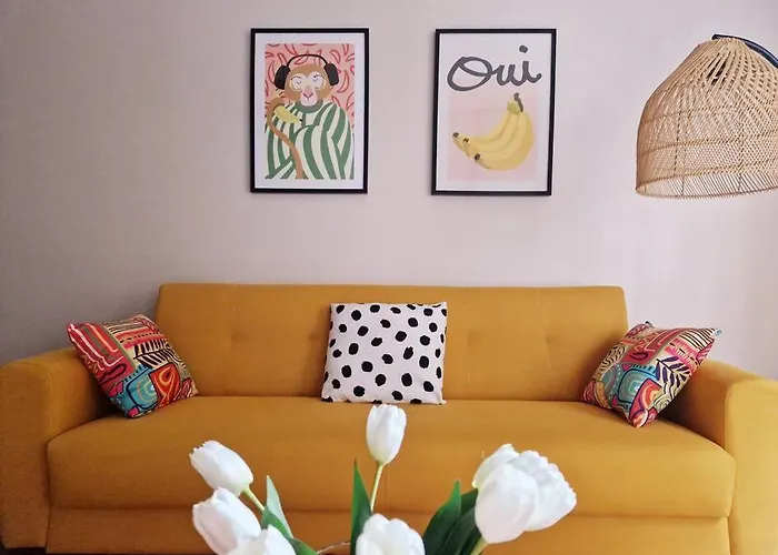 Nuevo, Luminoso Y Centrico. Parking Gratis *